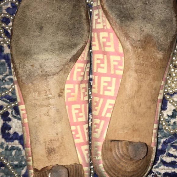 Vintage Fendi logo Satin kitten heel pumps pink 38 - Picture 8 of 8